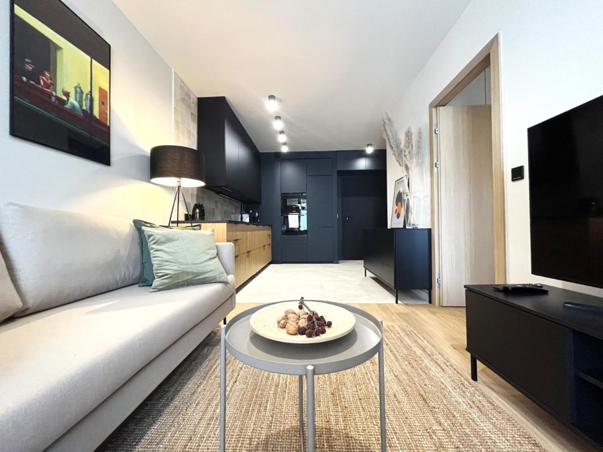 Apartment Wyszynskiego - Self Check-in 20h - Parking &lift Breslau